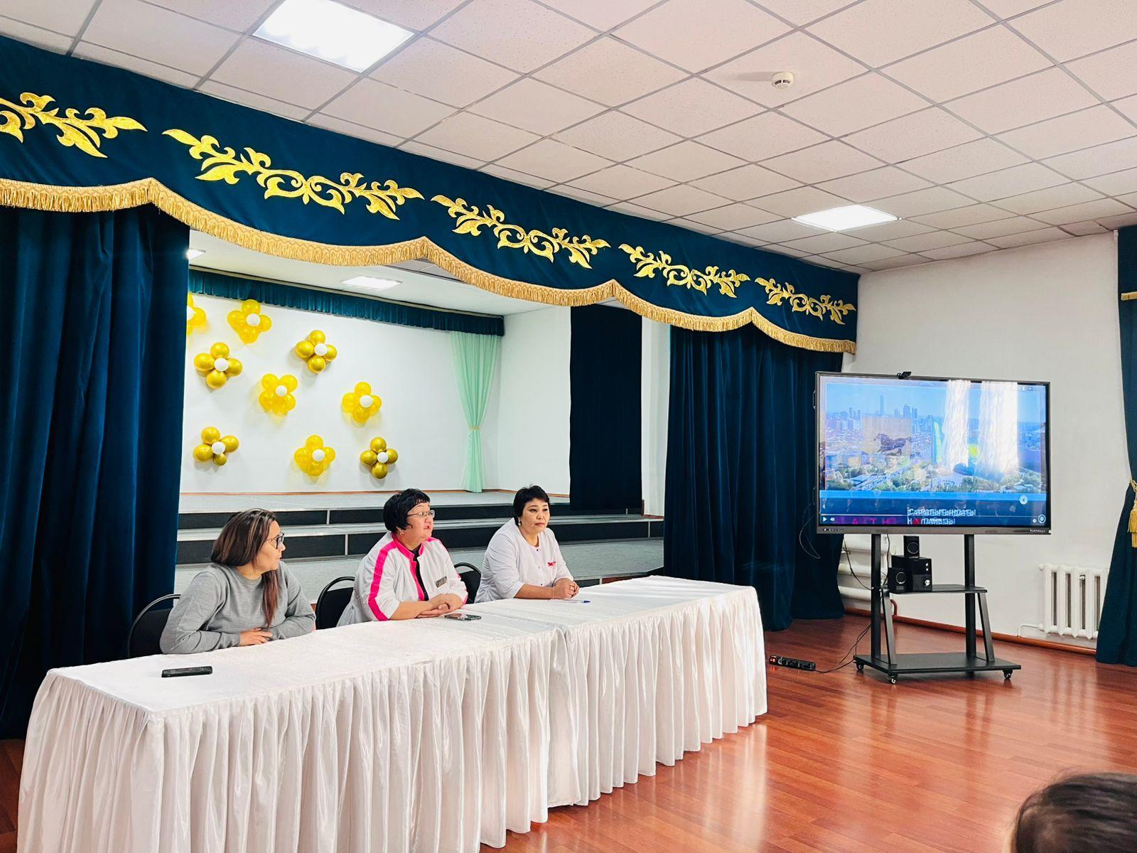 Мектебімізде Жарма аудандық аурухананың  әлеуметтік психологиялық мамандары: