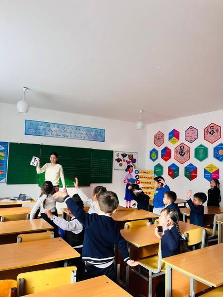 9 қаңтар күні мектеп психологтары А.Кокиева мен Б.Қабидуллаеваның жоспарына сай 1 “Г” сынып