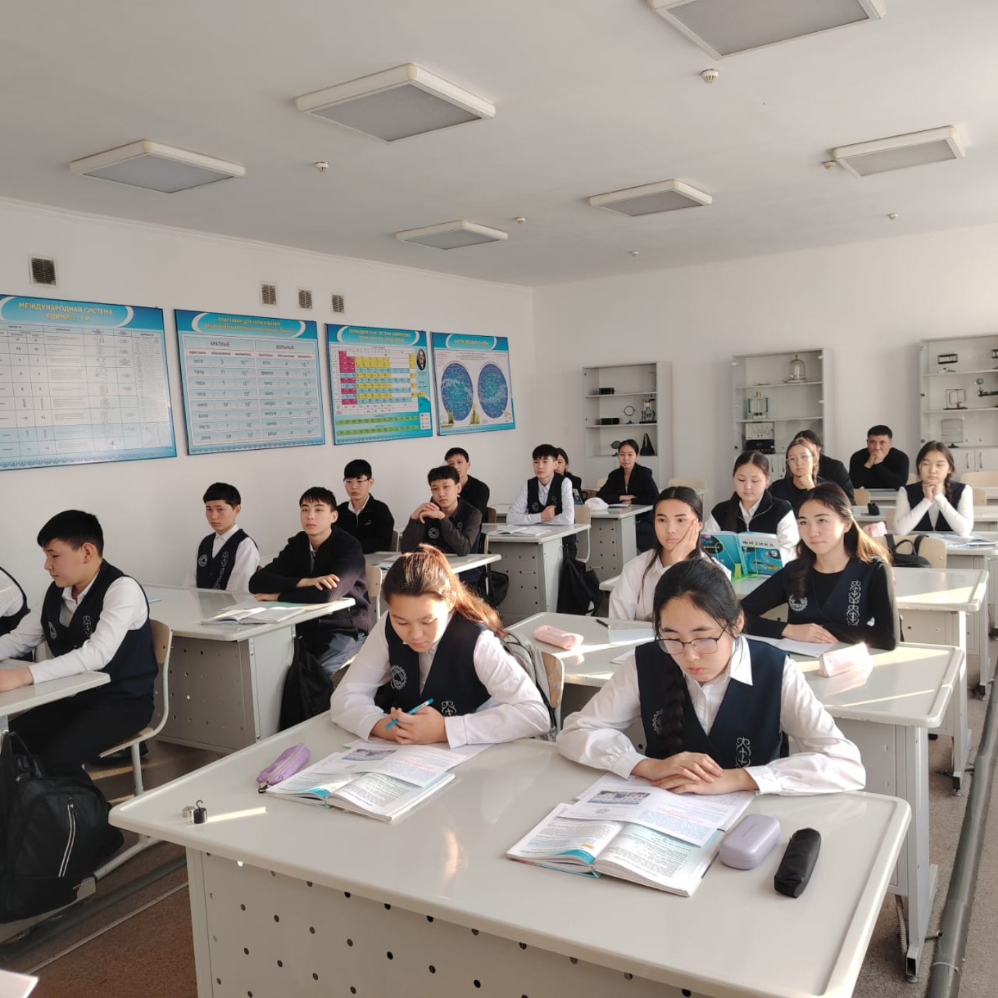 оқушыларына кәсіптік бағдар беру мақсатында