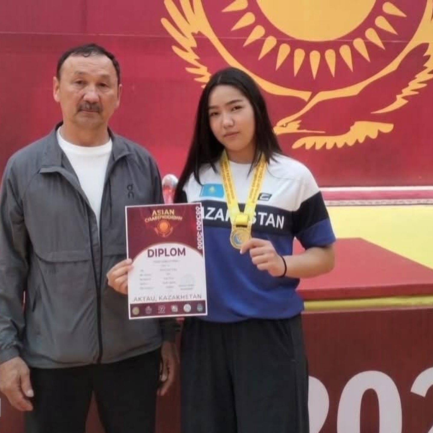Гір тасын көтеруден Азия чемпионаты